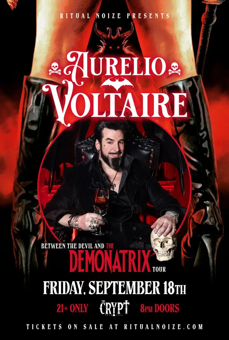 Aurelio Voltaire at The Crypt